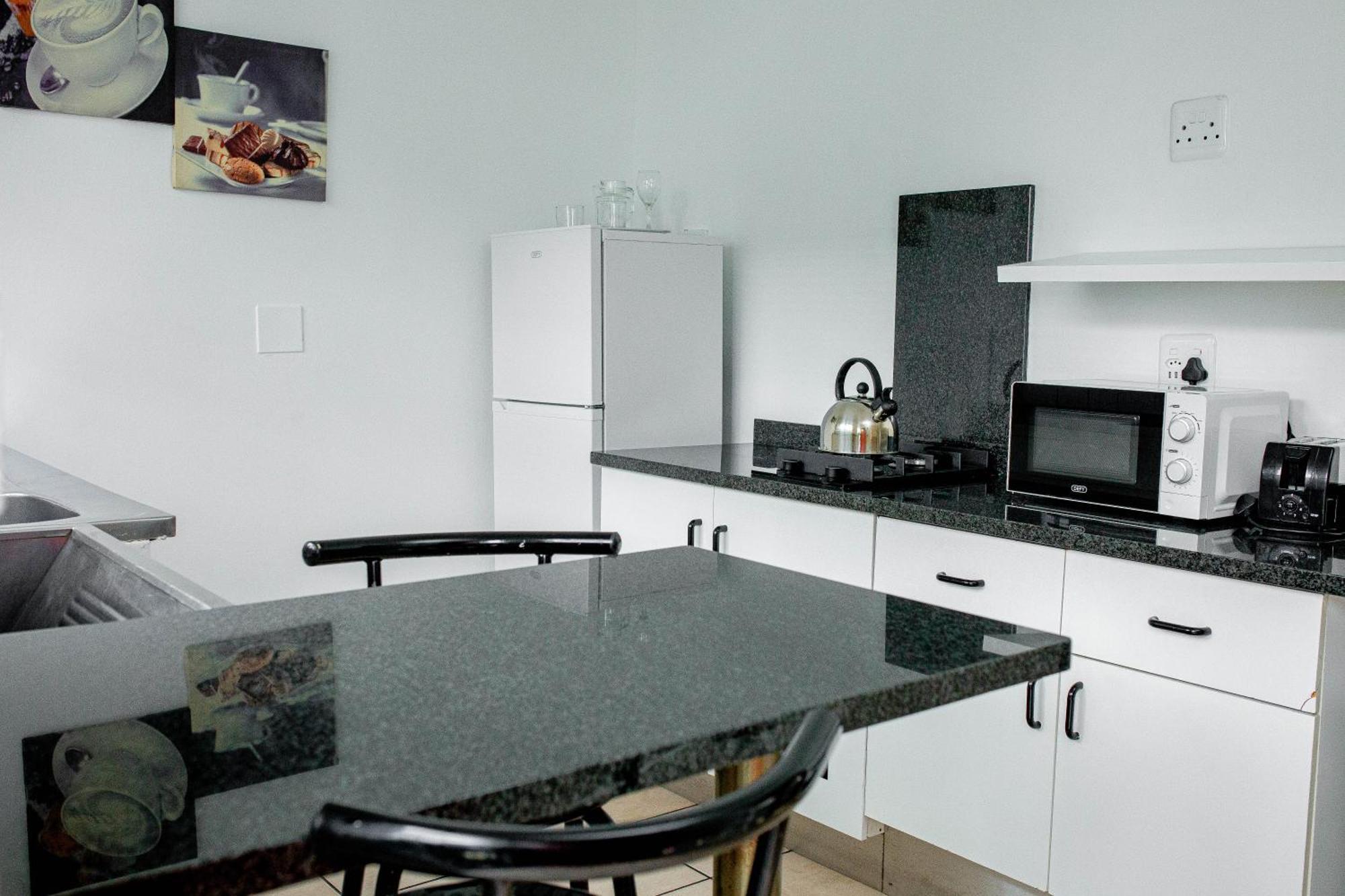 Vetho 1 Apartments Or Tambo Airport Johannesbourg Extérieur photo